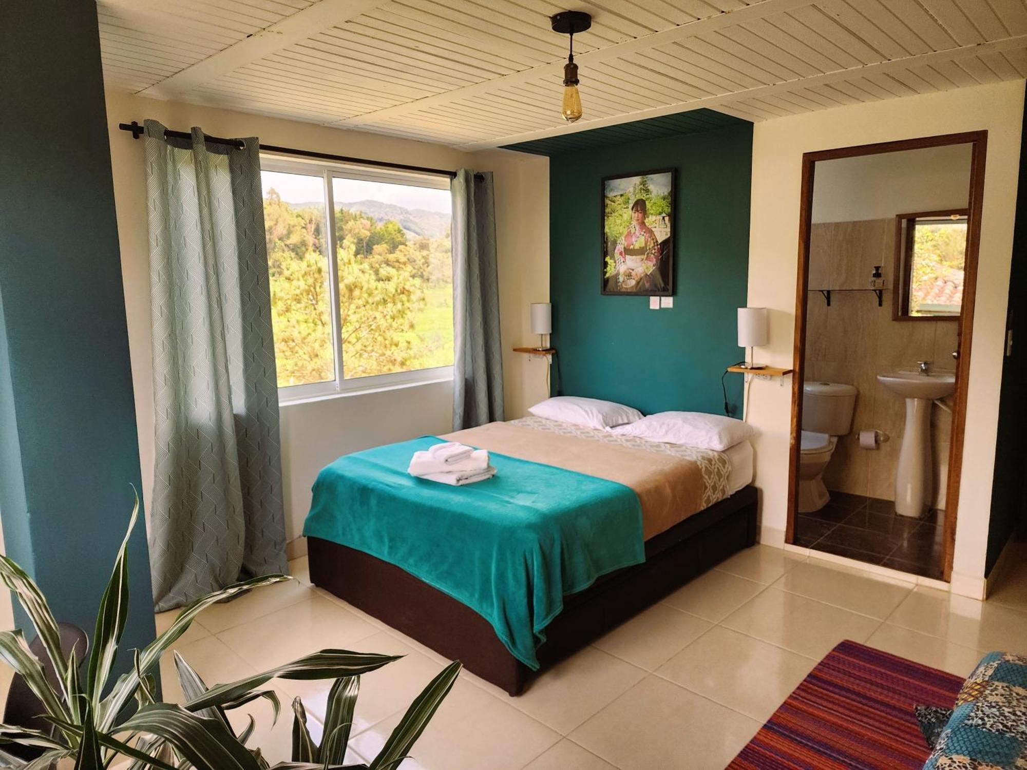Casa Kayam Art Hostel Coliving Coworking Guatapé Стая снимка